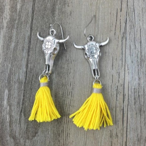 Tassel Earrings - Picture 4 of 4